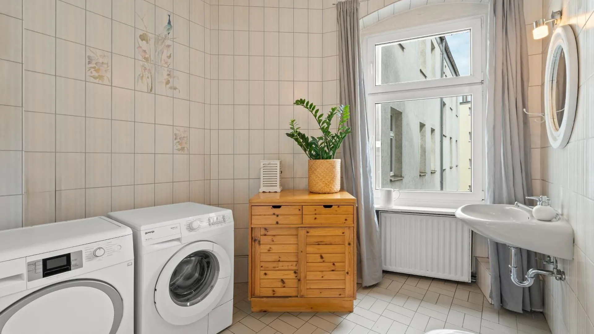 Wilhelmshavener 3Br In Downdown Moabit Apartment Berlin