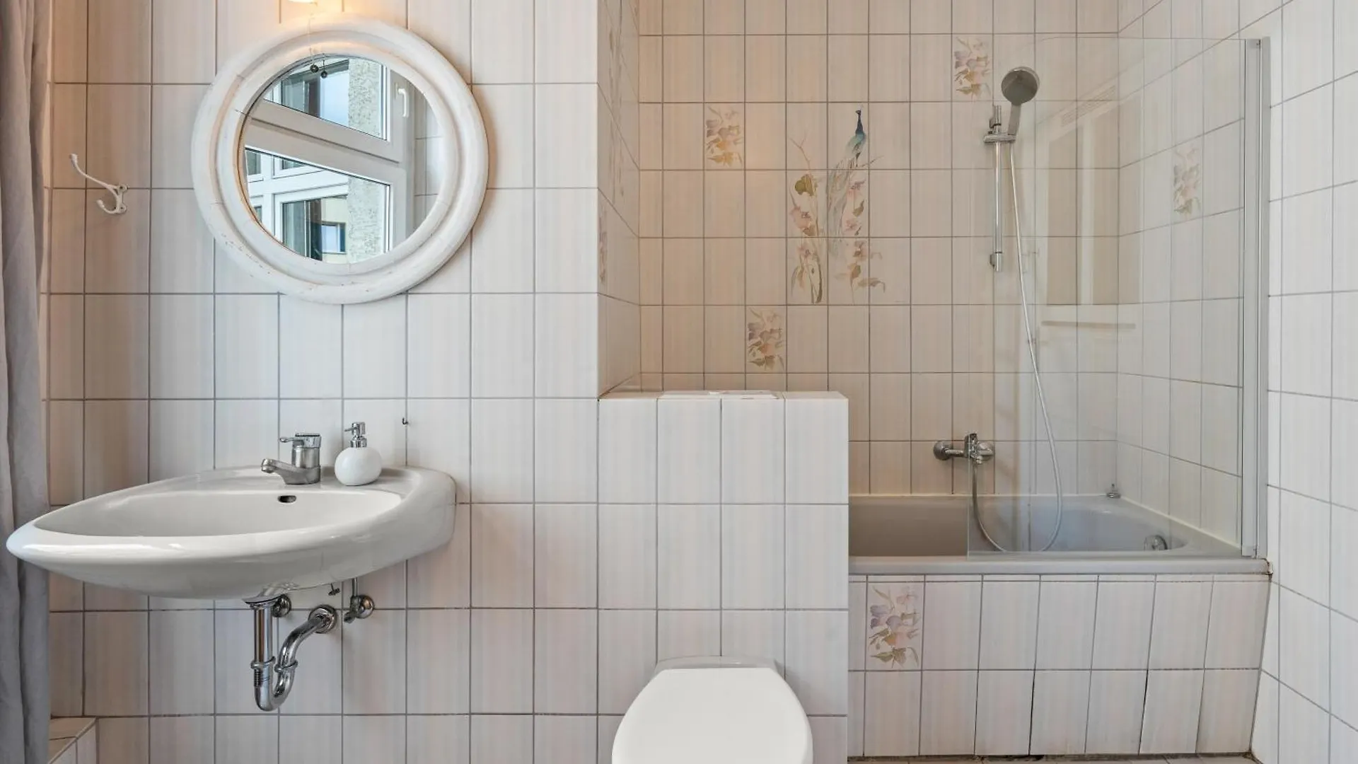 Wilhelmshavener 3Br In Downdown Moabit Apartment Berlin