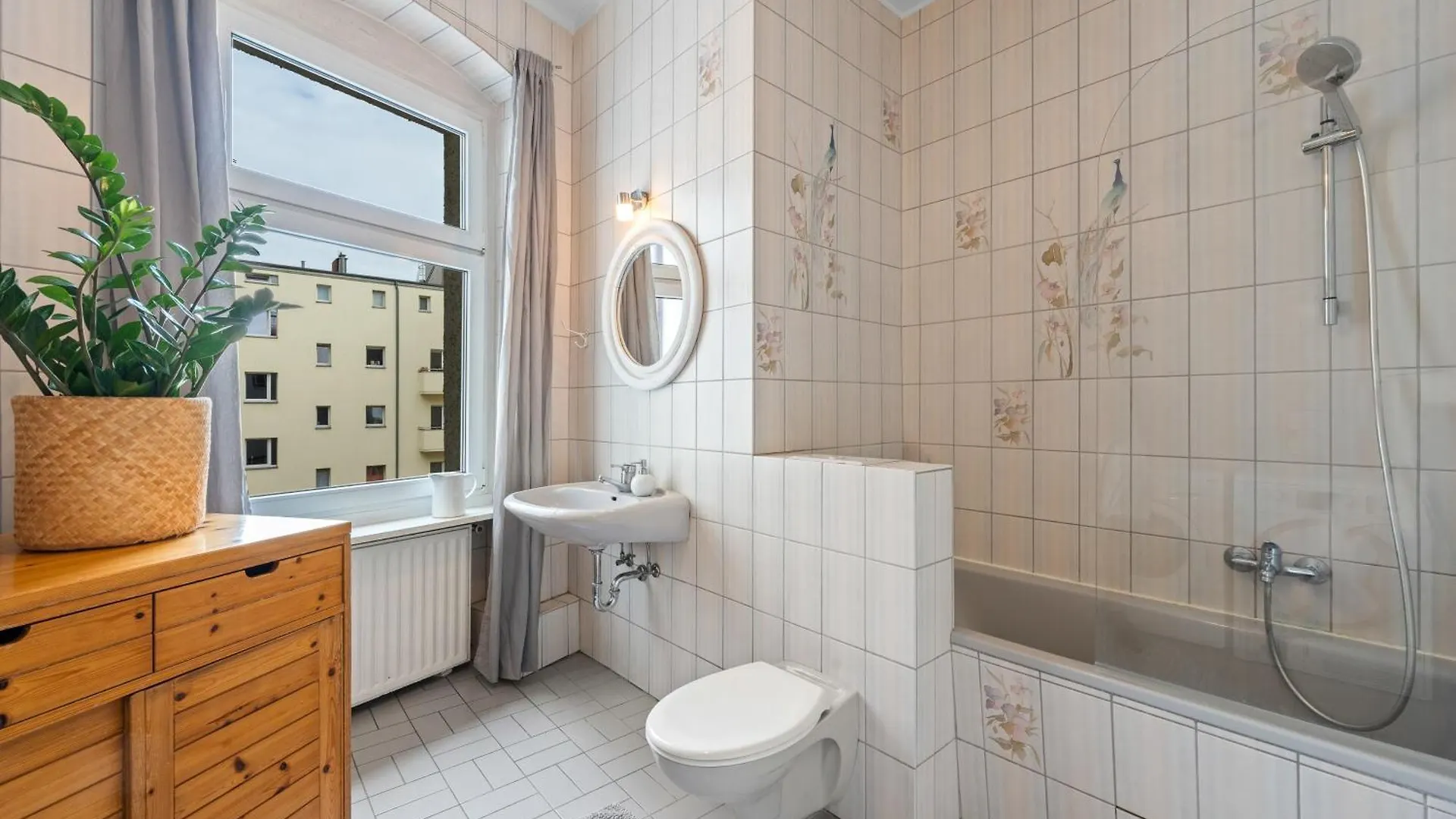 Wilhelmshavener 3Br In Downdown Moabit Apartment Berlin