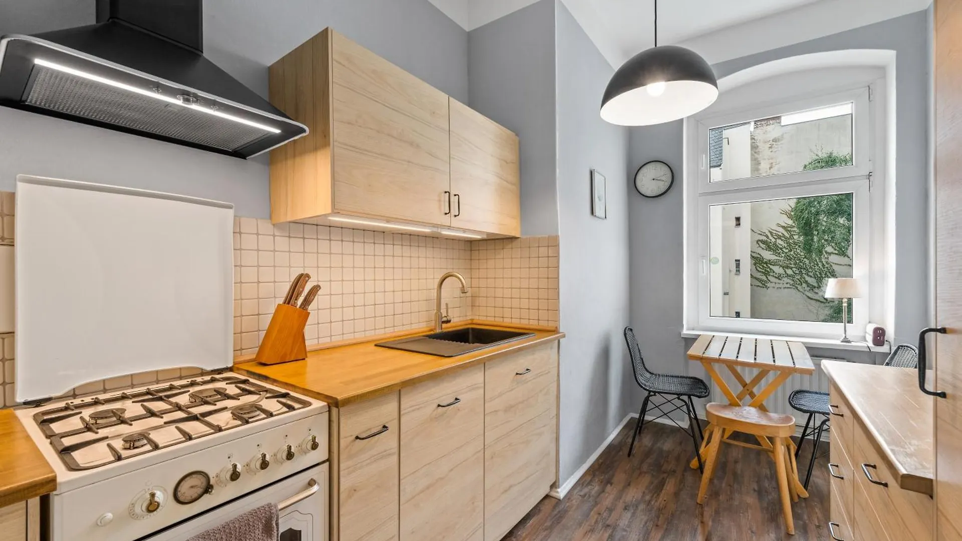 Wilhelmshavener 3Br In Downdown Moabit Apartment Berlin
